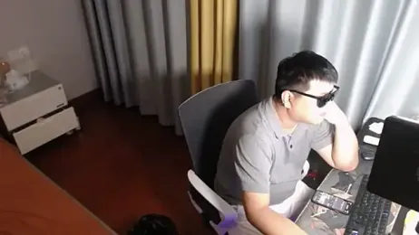 zhang1118 webcam model stream image