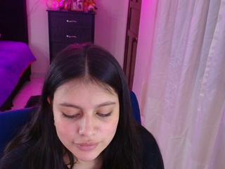 Michell Gomezz webcam model stream image
