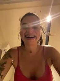 GrlAlice webcam model stream image