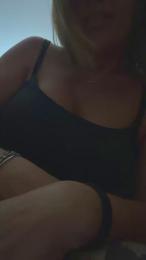 Bluemoon webcam model stream image