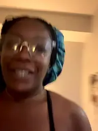 TilaTotti webcam model stream image