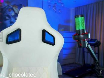 Anutka-chocolateee webcam model stream image