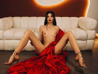 JulieRoyal webcam model stream image