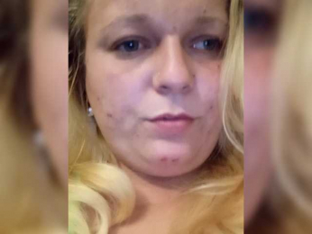 EmmaXlove webcam model stream image