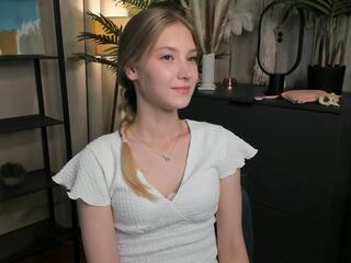 Doris Gantera webcam flirt4free model stream image
