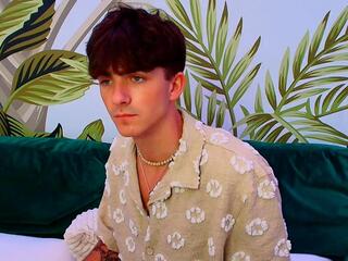 Pierce Bailey webcam model stream image