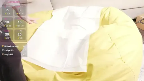 Yu_UwU_ webcam model stream image