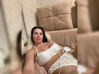 VampIrina11 webcam model stream image