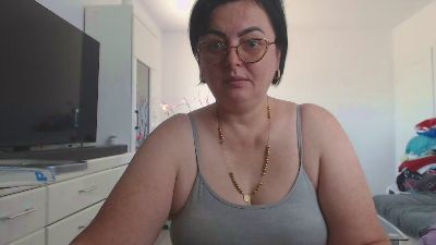 Emyllywhite1982 webcam model stream image