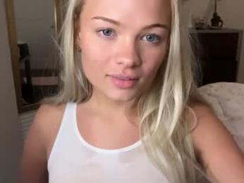 tiffanyy9 webcam model stream image