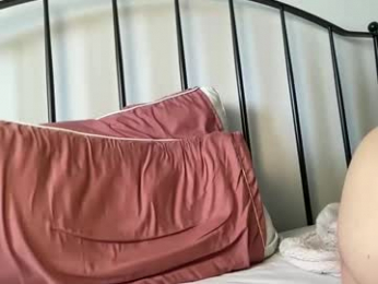 twinkalicious_ webcam model stream image