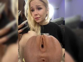 freakfarm webcam model stream image