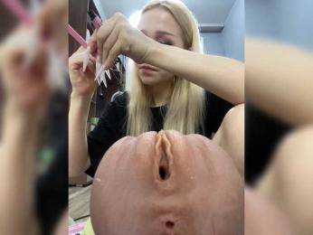 freakfarm webcam model stream image