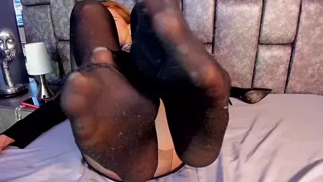 Matureyulyet webcam model stream image