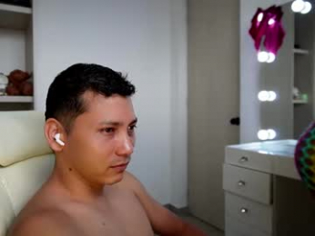 forever_y0ung webcam model stream image