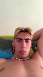 Hounbelcazzoo webcam model stream image