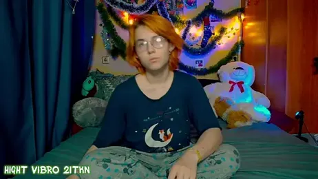 TrickyKitsune webcam stripchat model stream image