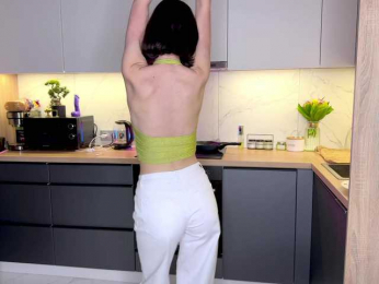 SweetieTati webcam model stream image