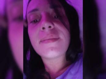 VictoriaDen webcam model stream image