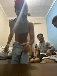 Arthurejulia webcam model stream image
