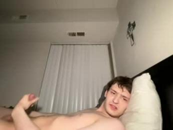 elicumshot webcam model stream image