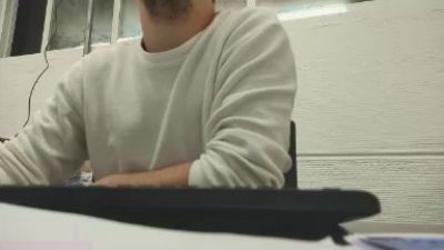 _play_ webcam model stream image