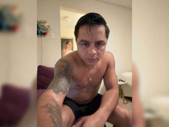 Lioners8 webcam model stream image