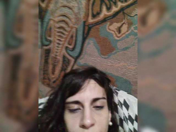 Mila-27 webcam model stream image