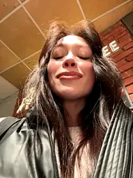 EstaVista webcam model stream image