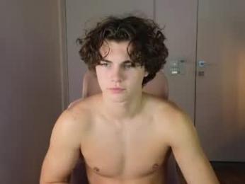 whiteskyy_ webcam model stream image