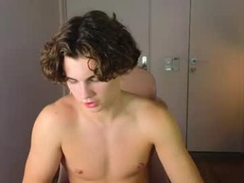 whiteskyy_ webcam chaturbate model stream image