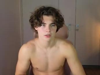whiteskyy_ webcam model stream image