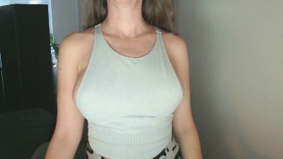 LoVe_On webcam model stream image