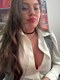 LIZ-06_ webcam model stream image