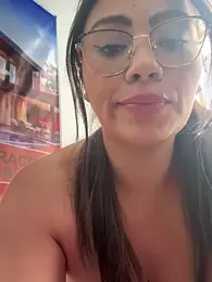 LIZ-06_ webcam stripchat model stream image