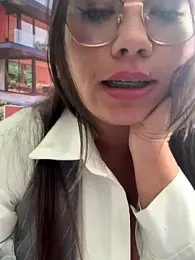 LIZ-06_ webcam model stream image