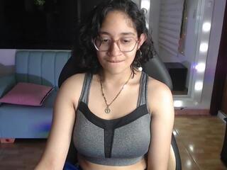 Lilii Gomez webcam model stream image