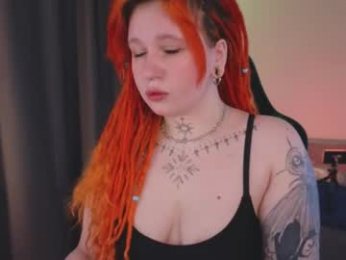 evaredmooon webcam model stream image
