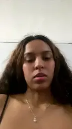 lunauzumaki webcam stripchat model stream image