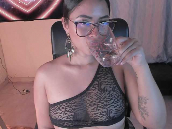 PaulinaBelush webcam model stream image