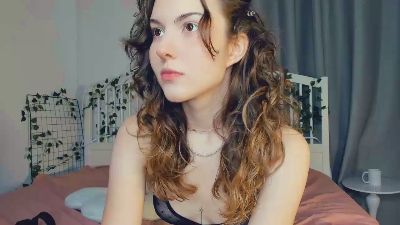 QuennaFares webcam model stream image