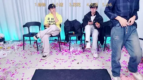 QYBOYS_010 webcam model stream image