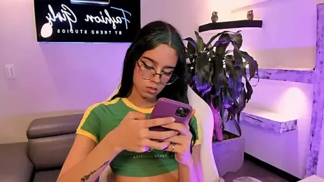 VictoriaMonroee_ webcam stripchat model stream image