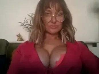 Princessviaa webcam model stream image
