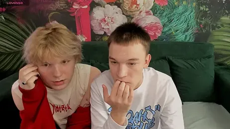 Kevin_Derek webcam model stream image