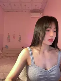 Hello_nani webcam model stream image