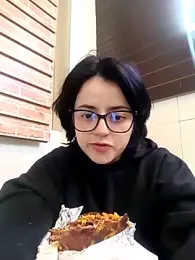 Lin-cute webcam model stream image