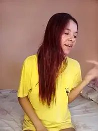 Alyne69PB webcam model stream image