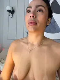 ValeriaTorress_ webcam stripchat model stream image