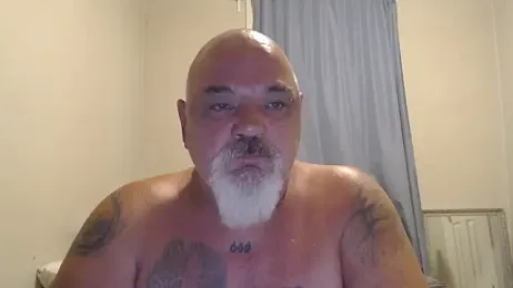 Newfiesausage1972 webcam model stream image